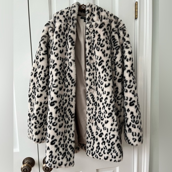 Ann Taylor Snow Leopard Faux Fur Coat - Picture 4 of 8